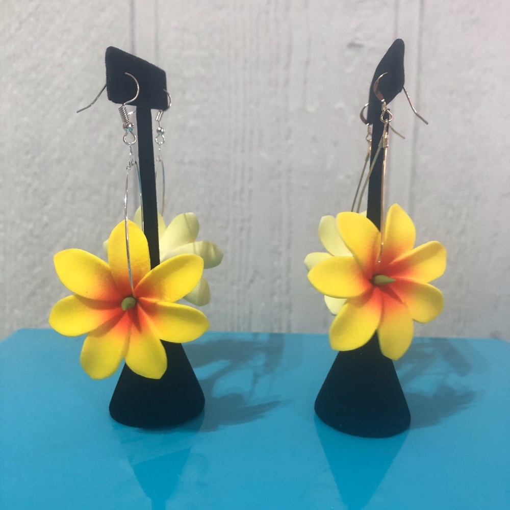Foam Flower Earrings - Picture 6 of 11